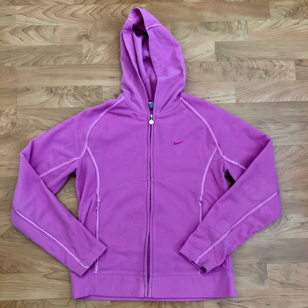 Women´s Nike zip up jacket.